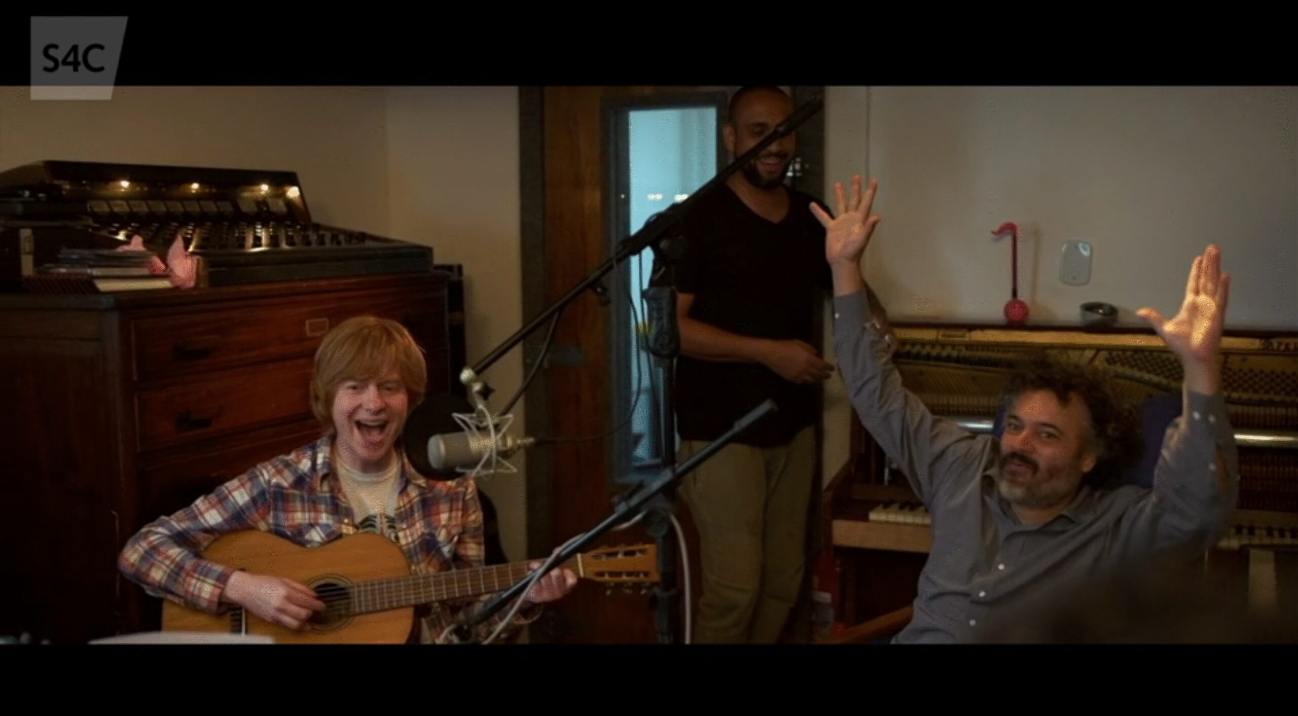 Carwyn Ellis & Rio 18